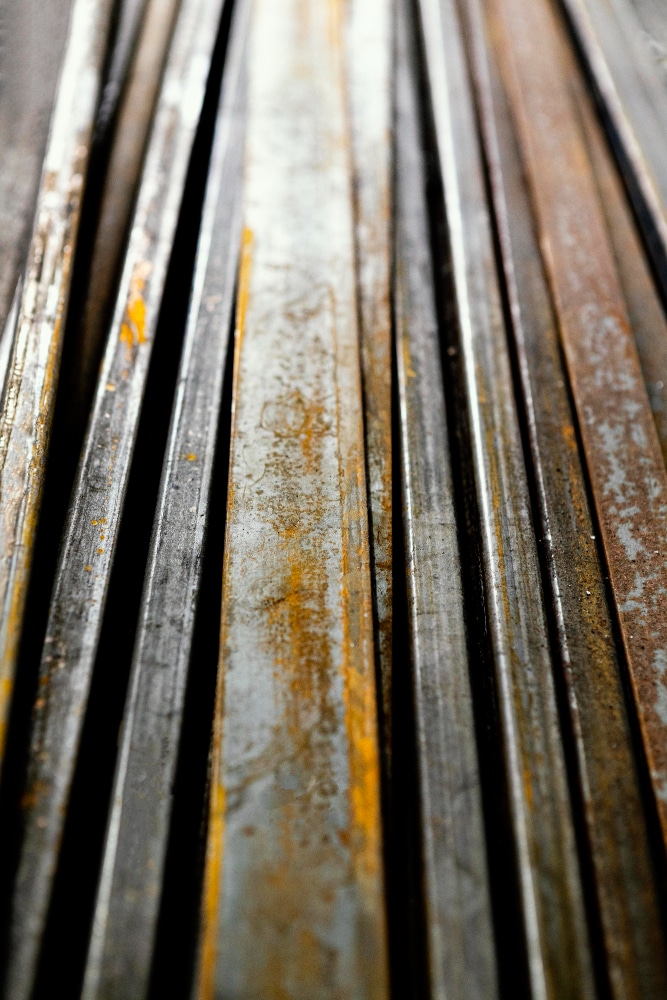 recykling metalu, recykling metali, zrównoważona przyszłość, ochrona środowiska, surowce naturalne, odzysk surowców, segregacja odpadów, dlaczego zbieranie złomu może być ryzykowne, zagrożenia podczas zbierania złomu, bezpieczeństwo przy recyklingu metali, jak bezpiecznie zbierać złom, recykling metalu, recykling metali, recykling stali, odbiór złomu w Londynie, ceny złomu w Londynie, skup złomu w Londynie, ochronę środowiska, zrównoważoną przyszłość, odzysk surowców, surowców naturalnych, Premier Scrap Trading Ltd