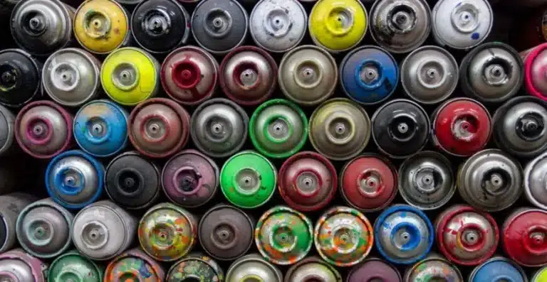 recykling puszek po aerozolu, utylizacja aerozoli, puszki z aerozolem, bezpieczne usuwanie aerozoli, Premier Scrap Trading Ltd Londyn